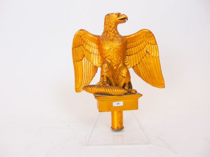 null Reproduction of a First Empire imperial eagle (model 1804), 20th century, stuccoed...