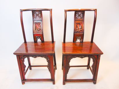 CHINE Pair of chairs, Qing dynasty / late 19th century, patinated wood decorated...