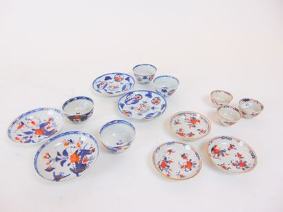 CHINE Seven pouches with their saucers (suite of three and two pairs) with Imari...