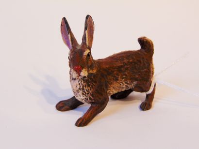 VIENNE "Hare", 20th century, polychrome bronze subject, mark on reverse, l. 5 cm...