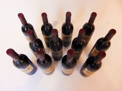 BORDEAUX (HAUT-MÉDOC) Rouge, Château Le Bourdieu-Vertheuil, cru bourgeois 1990, douze...