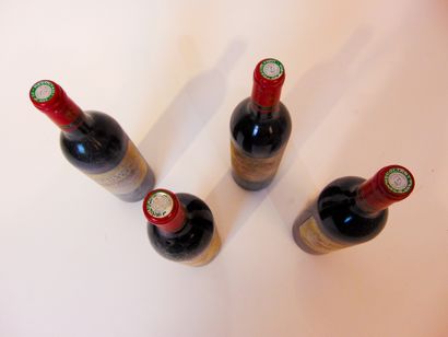BORDEAUX (CANON-FRONSAC) Rouge, Château Toumalin 2000, quatre bouteilles [altérations...