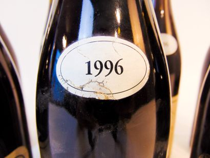 BOURGOGNE (ALOXE-CORTON) Rouge, Domaine Simon Bize & Fils 1996, sept bouteilles [légères...
