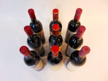 BORDEAUX Rouge, neuf bouteilles :

- (SAINT-ÉMILION-GRAND-CRU), Château Matras 1990,...