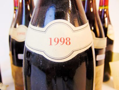 BOURGOGNE (PERNAND-VERGELESSES) Rouge, Domaine Dupasquier & Fils 1998, onze bouteilles...