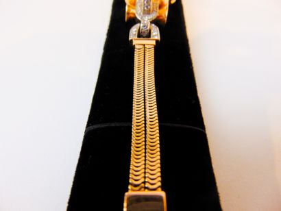 BUREN - SUISSE Art Deco period ladies' wristwatch in yellow gold (18 carats) set...