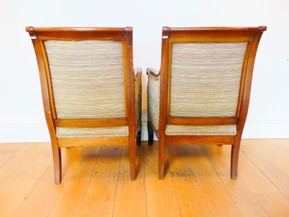 null Pair of Restoration period bergères, front legs in hock, early 19th century,...