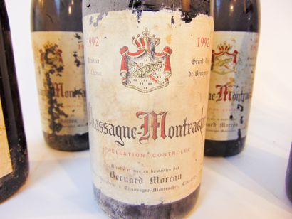 BOURGOGNE Rouge, neuf bouteilles :

- (CHASSAGNE-MONTRACHET), Bernard Moreau 1992,...