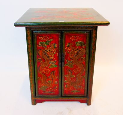 CHINE Small trapezoidal cupboard with two doors, 20th century, lacquered wood with...
