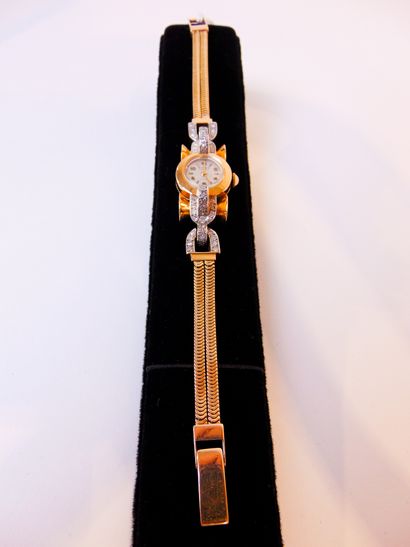 BUREN - SUISSE Montre-bracelet de dame d'époque Art déco en or jaune (18 carats)...