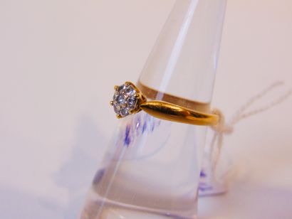 null Yellow Gold (18K) Diamond Ring, t. 49, approx. 2 g. [notch].