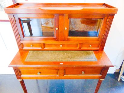 null Louis XVI style desk opening with five drawers (two of them in the waist) and...