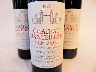 BORDEAUX (HAUT-MÉDOC) Rouge, Château Hanteillan, cru bourgeois 1997, trois bouteilles...