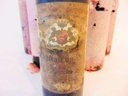 BORDEAUX (CÔTES-DE-FRANCS) Rouge, Château Le Puy 1995 (une) et 1996 (cinq), six bouteilles...