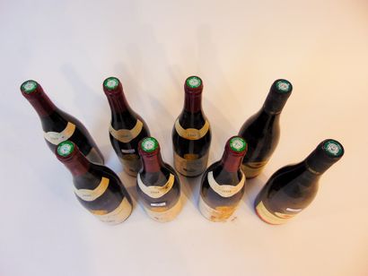 BOURGOGNE (HAUTES-CÔTES-DE-BEAUNE) Rouge, huit bouteilles :

- Domaine Henri Naudin-Ferrand...