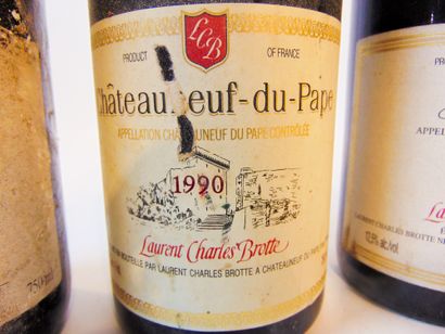 VALLÉE-DU-RHÔNE Rouge, onze bouteilles :

- (CHÂTEAUNEUF-DU-PAPE), Laurent-Charles...