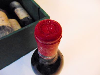 BORDEAUX (CÔTES-DE-CASTILLON) Rouge, Château Bellevue-La Ferrière 1997, dix bouteilles...