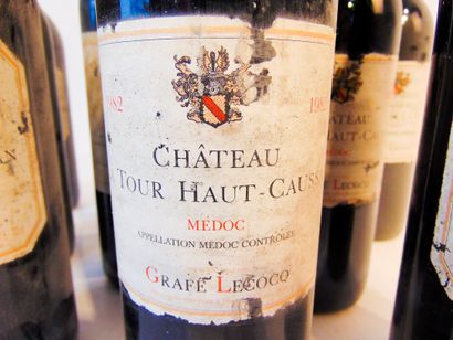 BORDEAUX (MÉDOC) Château La Tour-Haut-Caussan 1982 (ten) and 1989 (one), eleven bottles...