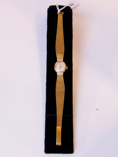 DUCADO Ladies' wristwatch in yellow gold (14 carats) set with diamonds, hallmarks,...