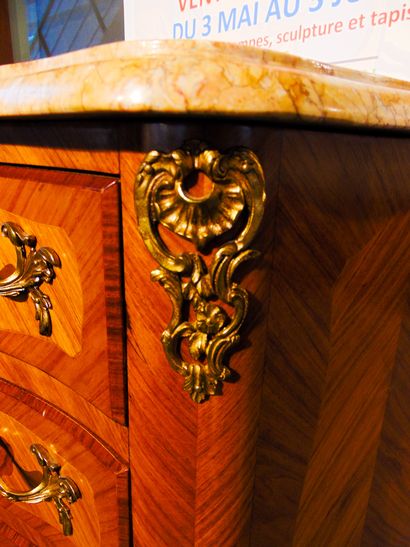 null Louis XV style weekly cabinet opening with seven drawers, 20th century, veneered...