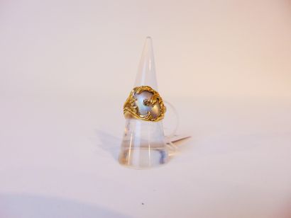 null Bague de créateur en or jaune (18 carats) et nacre, poinçons, t. 54, 10 g e...