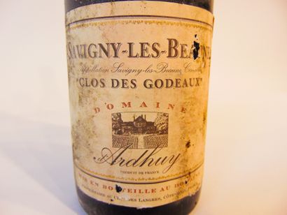 BOURGOGNE Rouge, quatre bouteilles :

- (MARSANNAY), Le Dessus des Longeroies / Domaine...