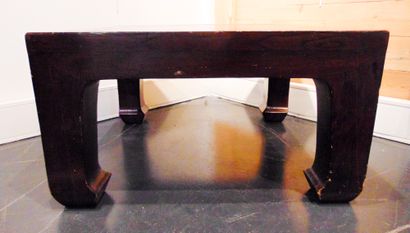null Far Eastern square coffee table, 20th century, varnished wood, 45x79.5x79.5...
