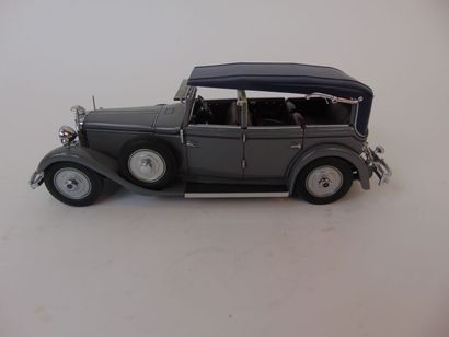 PAUL'S MODEL ART (FIRST CLASS COLLECTION - 1/24) Mercedes-Benz Cabriolet F (1931),...