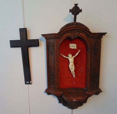 null Important crucifix dans une niche d'applique d'époque Louis XV, XVIII-XIXe,...