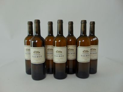 BORDEAUX (SAINT-JULIEN) Blanc, Château Talbot-Caillou-Blanc 2010, sept bouteilles...