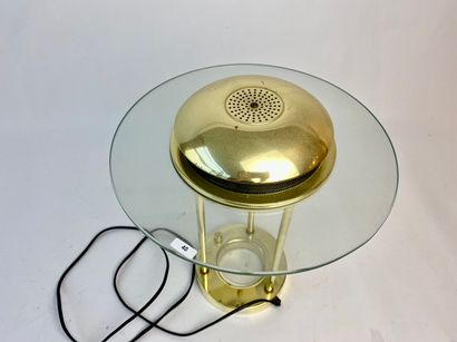 SMC Postmodern table lamp, late 20th century, gilt metal and glass, h. 38.5 cm [...