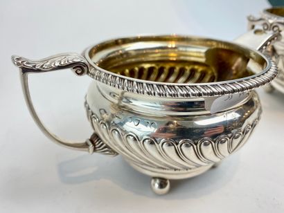 LONDRES Exceptionnel service à thé et café godronné d'époque Regency, 1814, argent...