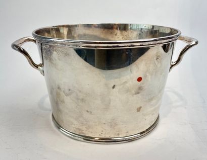 null Oval bottle bucket, 20th century, silver-plated metal, hallmark, l. 32,5 cm...