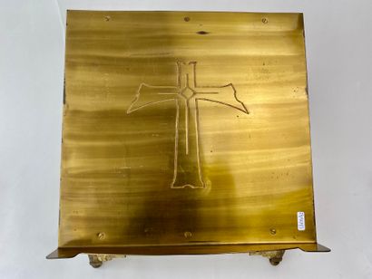 null Lutrin de table d'époque Art déco, circa 1920, métal doré, l. 36 cm [légères...