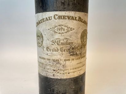 BORDEAUX (SAINT-ÉMILION-GRAND-CRU) Château Cheval-Blanc 1976 (red), 1er grand cru...