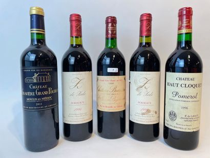 BORDEAUX Lot de cinq bouteilles (rouge) :

- (Saint-Julien-Beychevelle), Château...