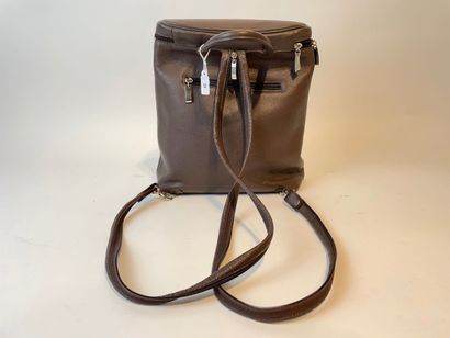LONGCHAMP - PARIS Chocolate grained leather backpack, with cover, l. 24 cm [wear...