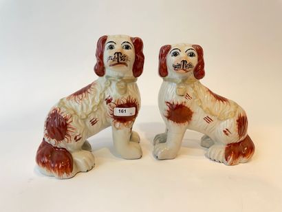 STAFFORDSHIRE [attribué à] Three couples of dogs, 20th century, glazed earthenware,...