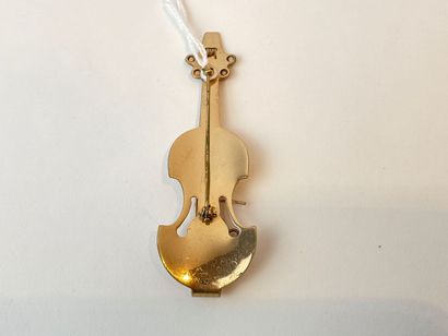 null Two fancy brooches (whip and violin set), l. 6 cm and 9 cm [wear and small missing...