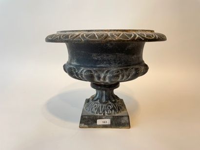 null Suite of three crater vases, 20th century, cast iron, h. 18 cm [used condit...
