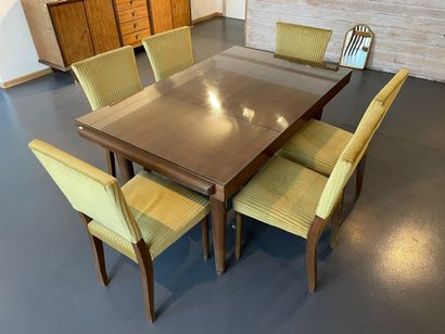 null Rectangular dining room table and its suite of six Art Deco chairs, mid-20th...