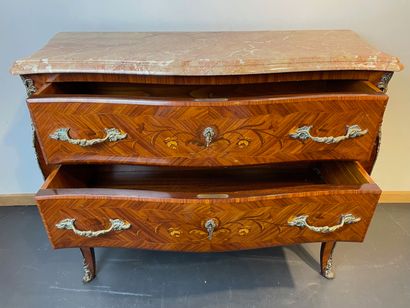 null Louis XV style chest of drawers opening by two drawers, XXth, veneer wood with...