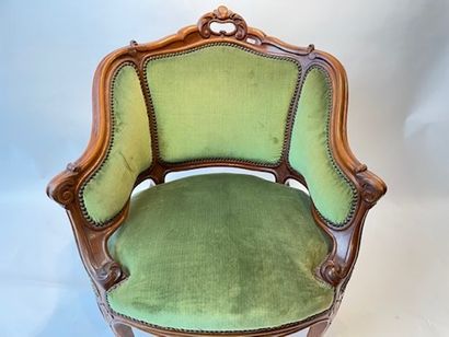 null Large cabriolet armchair in the Louis XV style, early 20th century, molded and...