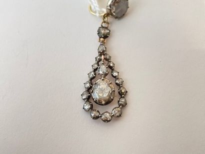 null 
Important pair of earrings entirely set with old cut diamonds, h. 4.5 cm, 6...
