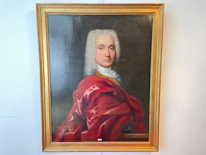 ECOLE FRANCAISE "Gentleman in bust", mid-18th century, oil on canvas, 82.5x66 cm...