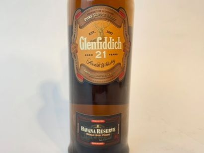 SCOTCH WHISKY Glenfiddich 18, 21 and 30 years, suite of three bottles in their original...