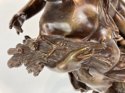 MOREAU Auguste (1834-1917) "La Confidence", XXth, group in patinated bronze on wooden...