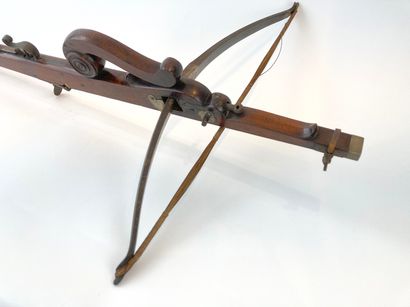 null Beautiful crossbow, 19th century, wood with inlaid fillets and engraved metal,...