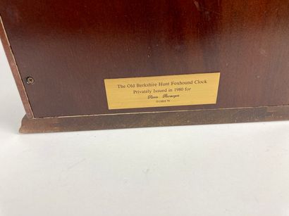 FRANKLIN MINT "The Old Berkshire Hunt Foxhound Clock," 1980, varnished wood clock,...
