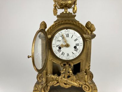 null Superb early Louis XVI period clock with an antique urn, 18th century, finely...